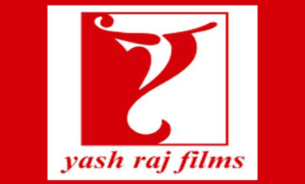 yashraj films,yashraj films movies,producer aditya chopra  చిన్న సినిమాలకు గుడ్‌ బై చెప్పిన పెద్ద సంస్థ.! 